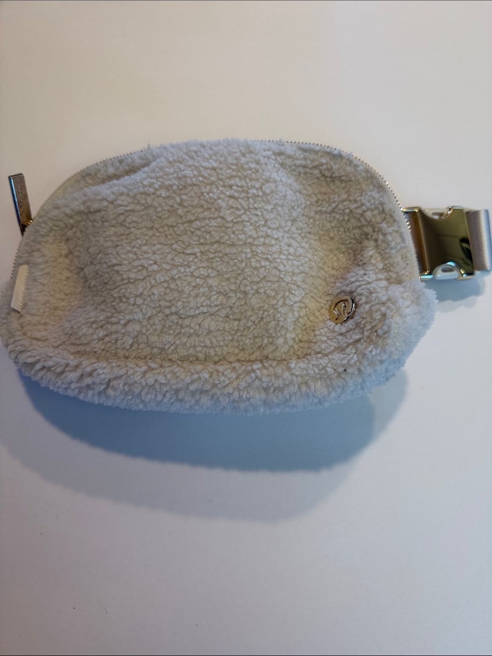 Lululemon Everywhere Sherpa belt bag white opal colorway